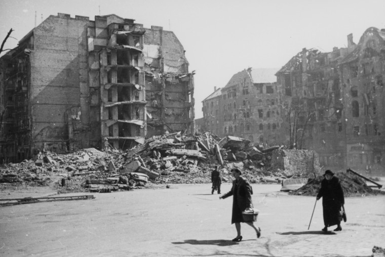 Romeltakarítás. Visszatekintés Budapest 1944-45-ös ostromára