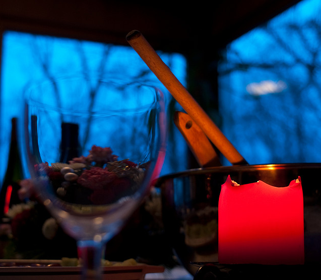 Christmas Eve dinner / nonlirk (flickr)