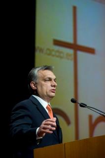 Orbán Viktor előad