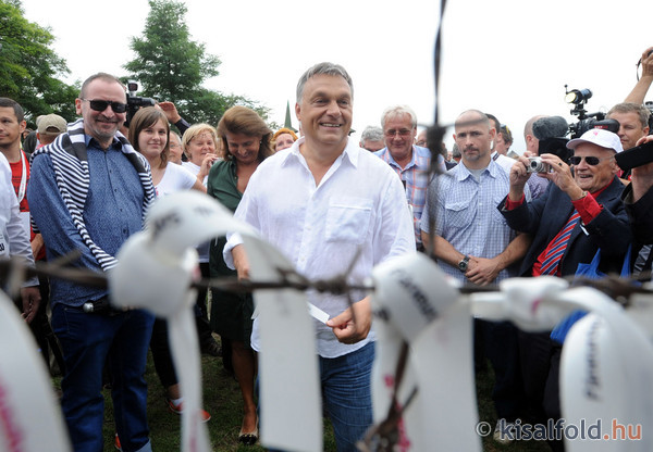 orbáni öröm a pikniken