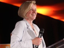 Rachel Notley, a keményen baloldali NDP vezetője lett Alberta tartomány új kormányfője.