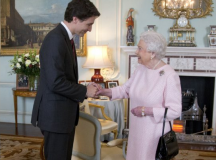 Justin Trudeau II. Erzsébet királynővel. Fotó: Getty.