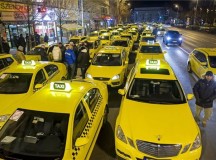 Taxisblokád Budapest belvárosában, január 18-án. Fotó: MTI.