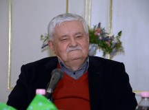 Pályatársai köszöntötték Végel Lászlót 75. születésnapja alkalmából a PIM-ben