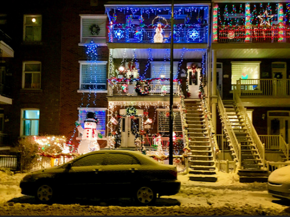 Karácsonyi fények és ünnepek Kanadától Magyarországig