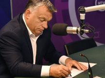 Amikor Orbán ismét felköpött…