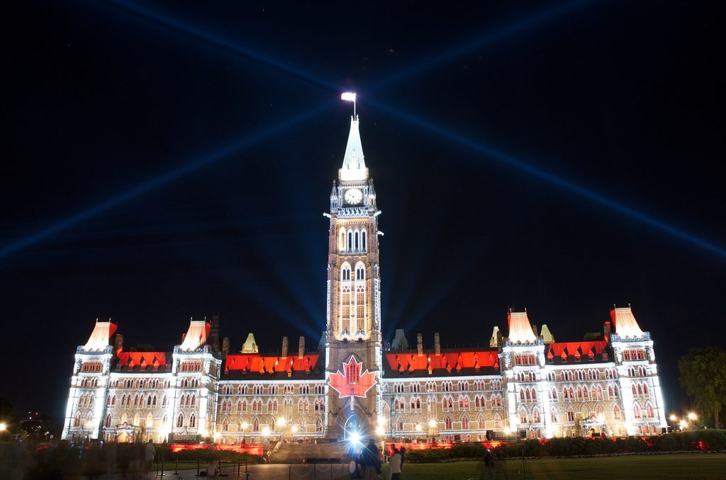 Kanada parlamentje egyhangúlag elítélte az amerikai gyalázkodást