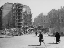 Romeltakarítás. Visszatekintés Budapest 1944-45-ös ostromára