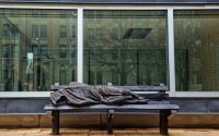 Ashwini Chaudhary(Monty) / "Hajléktalan Jézus" szobor Torontóban